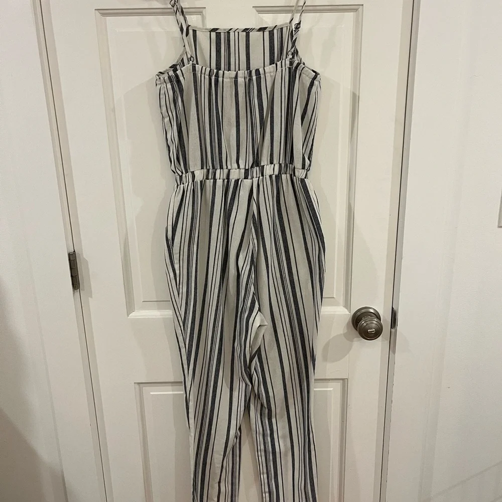 Linen Blend Navy & white jumpsuit - Picture 3 of 3